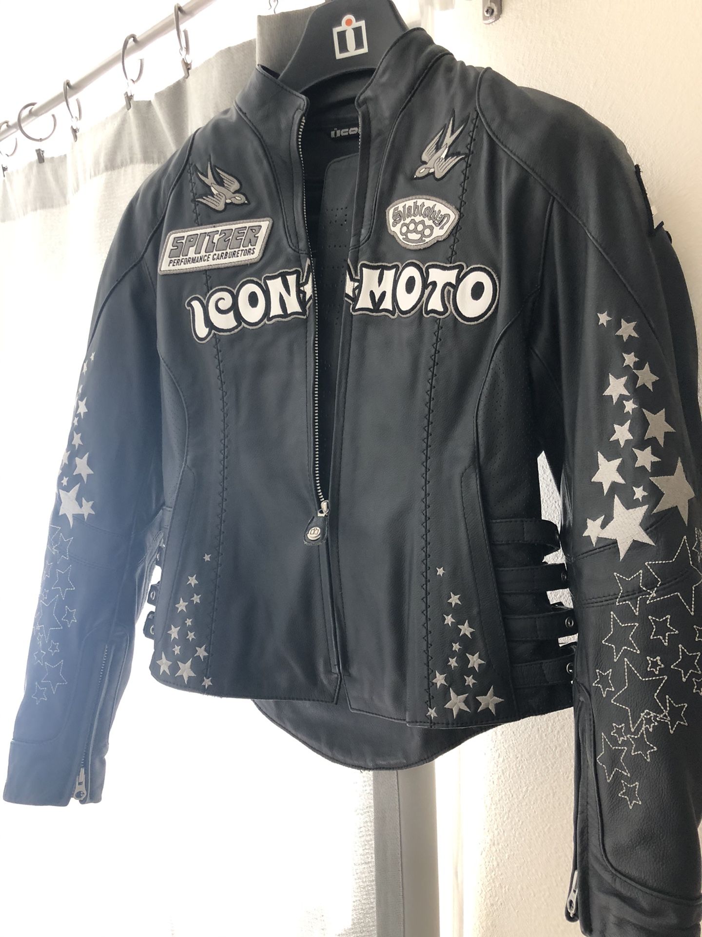 ICON MOTO - women’s leather jacket . Size small