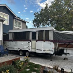 2008 Fleetwood Avalon Pop-Up | Highwall and one of the largest - 8500 FIRM
