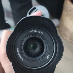 35mm F1.8 AF Compact Full Frame Wide Angle (Sony E)

