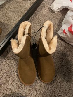 Brand new boots size 9