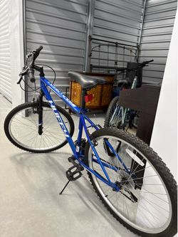 Huffy Rock Creek Blue Mountain Bike