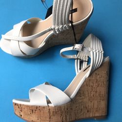 NEW!!! White Wedges - Size 6.5
