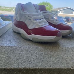 Jordan 11 Retro Cherry 