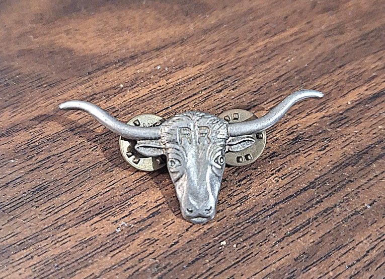 Longhorn Steer HORN lapel Pin