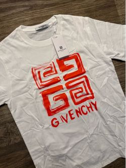 Givenchy Tee size medium