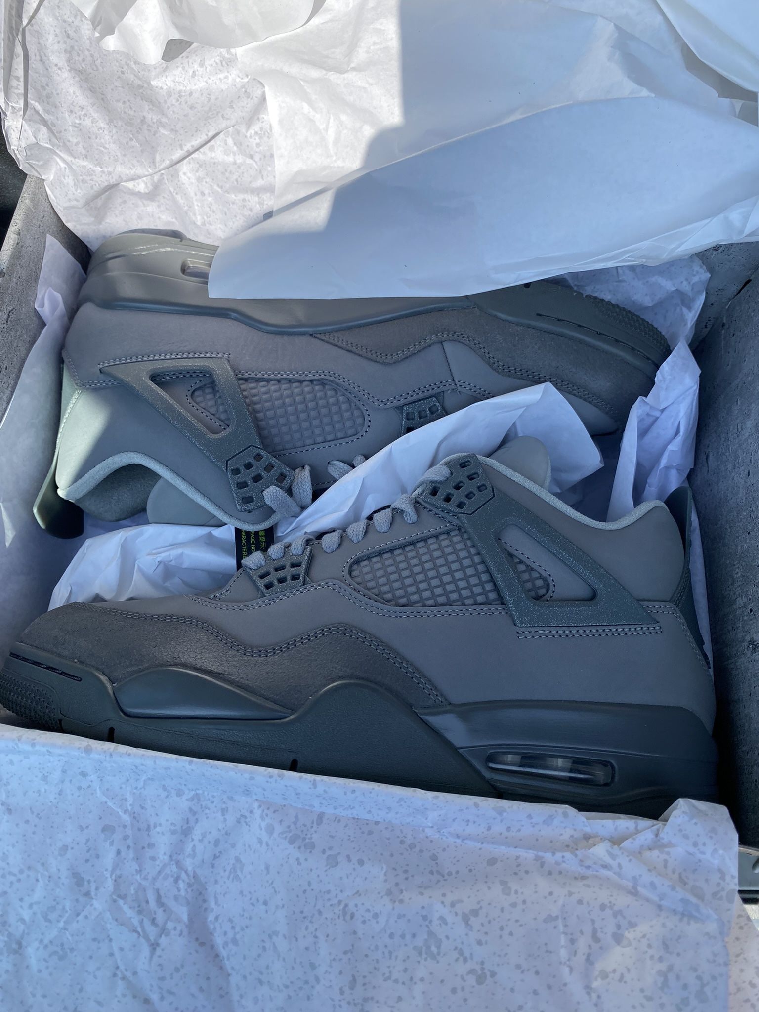 Jordan 4 “Wet cement”