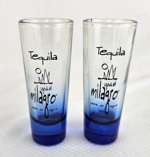 Milagro Legenda del Tequila Shot Glasses Tall