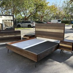 Beautiful Bedroom Set King Size Solid Wood Dark Brown Color Like New by Vietnam Furniture 