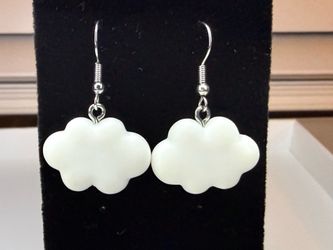 Set of three lightweight earrings