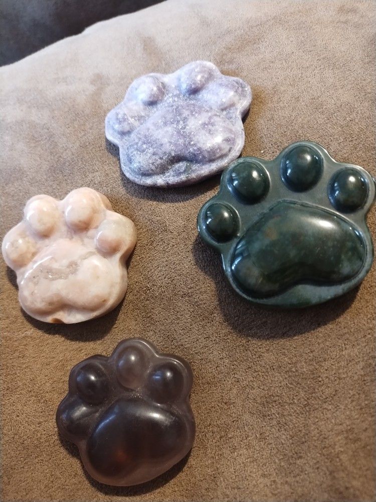 Crystal Paw Pieces