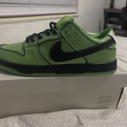 NIKE SB DUNKS POWDER PUFF BUTTERCUP
