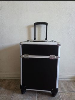 Estuche rodante para maquillaje o peluquería