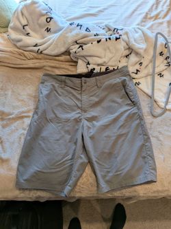 Volcom Size 32 Shorts