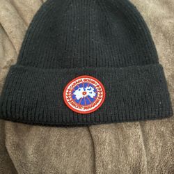 Canada Goose Wool Black Plain Beanie