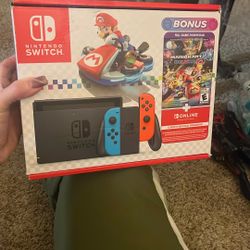 Nintendo Switch 