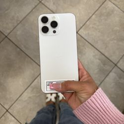 iPHONE 15 PRO MAX UNLOCKED 256GB