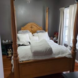 Sell My Bed For 500 Hundred Dollars Is From Raymond Flanagan  Solid Bed 