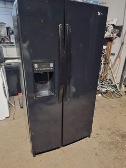 Black double door refrigerator