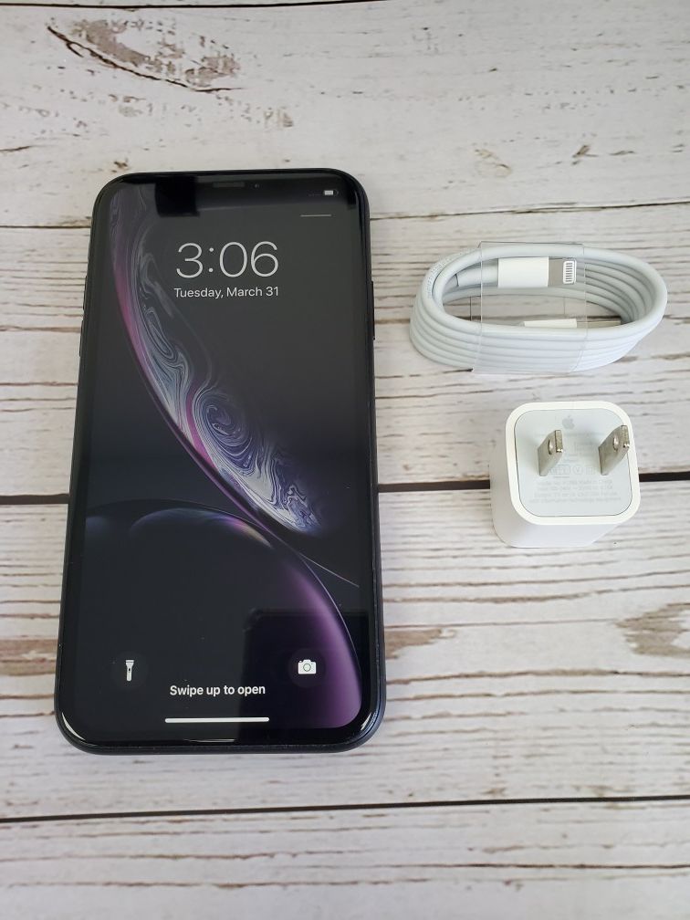 IPHONE XR....64GB UNLOCK FOR ANY SIM