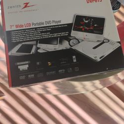 Portable DVD Player 