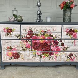 Beautiful Dresser In Grey Floral 