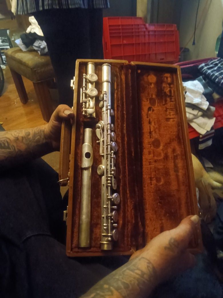 Artley Flute