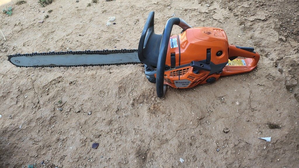 562 Husqvarna Chainsaw