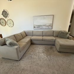 U Couch