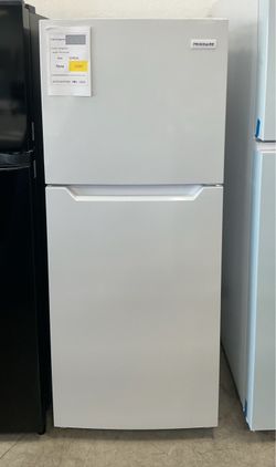 Frigidaire 10.1-cu ft Garage Ready Top-Freezer Refrigerator