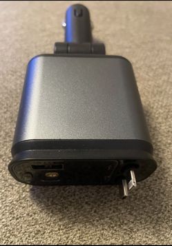 4-in-1 Fast Car Charger, Retractable Cables