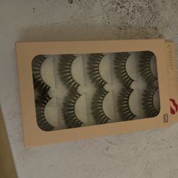 Eyelashes 