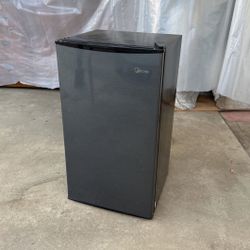 Midea Refrigerator