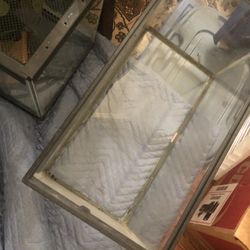 20”W x 18”D x 11.5”H