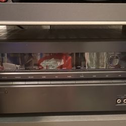 Onkyo Receiver With Sub And Speakers