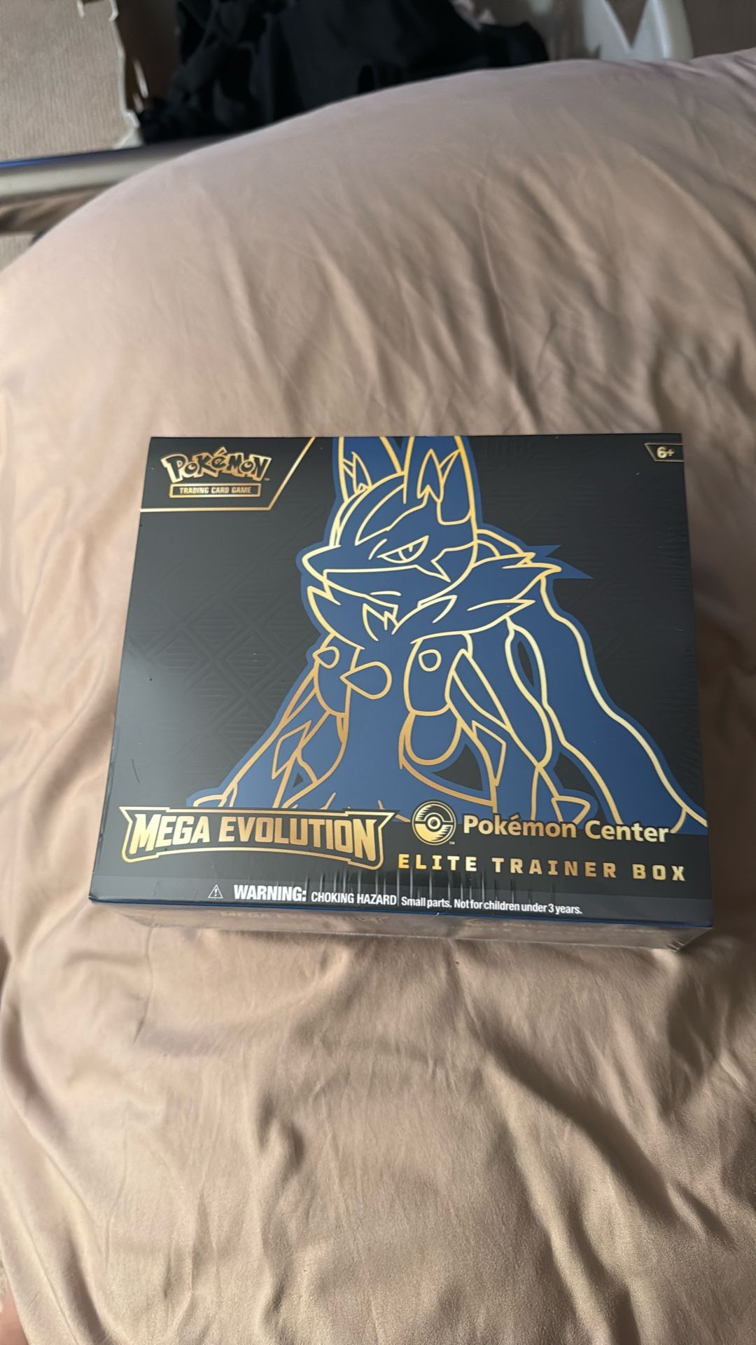 Mega Evolution Lucario Pokémon Center Etb