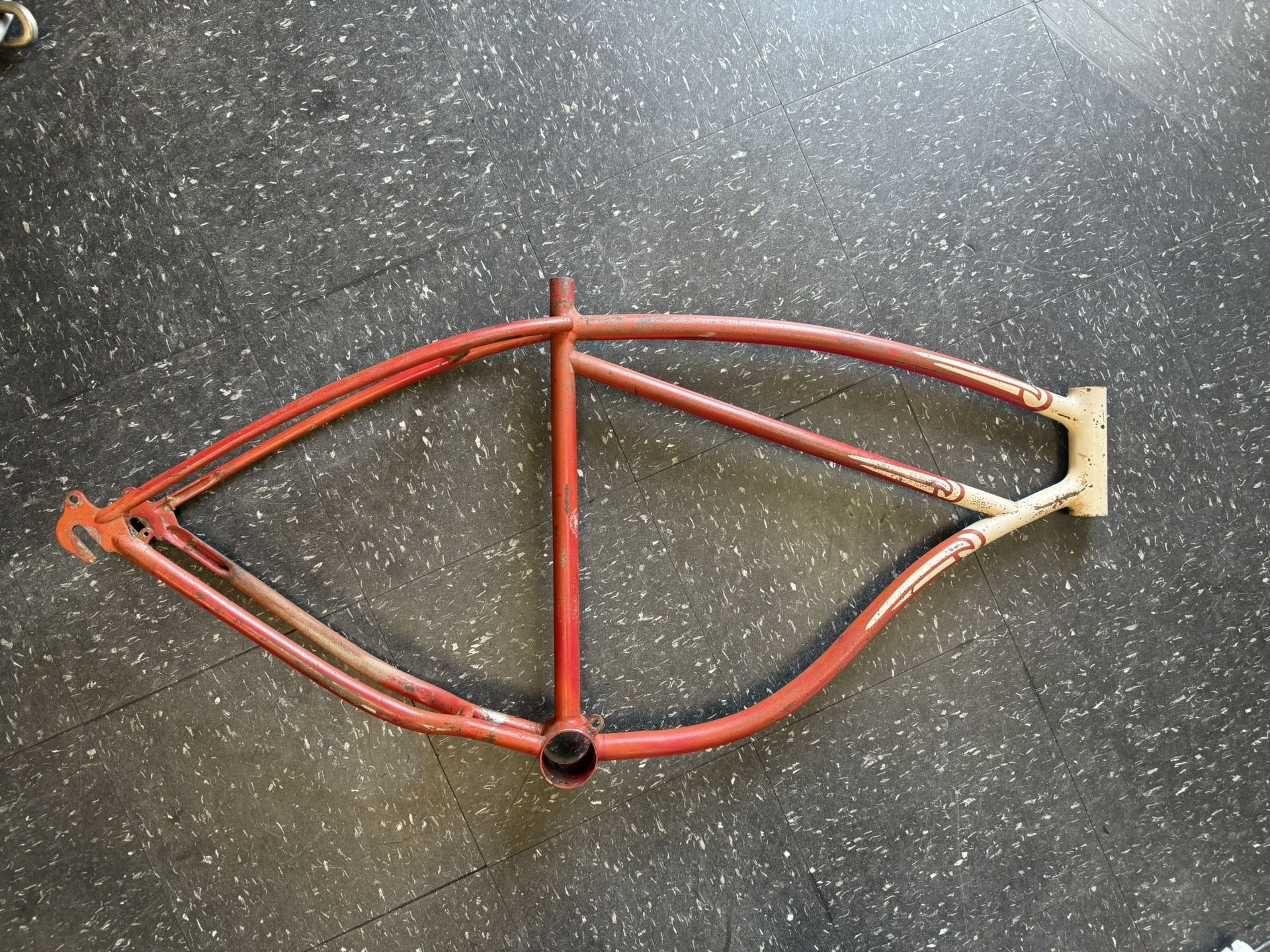 1950’s Vintage Schwinn Dx Frame 26” Inches / Great For To Make A Klunkler Conversion 