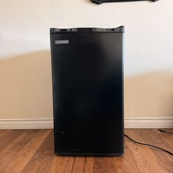 Tramontina Mini Refrigerator (OBO)