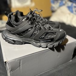 Black Balenciaga tracks