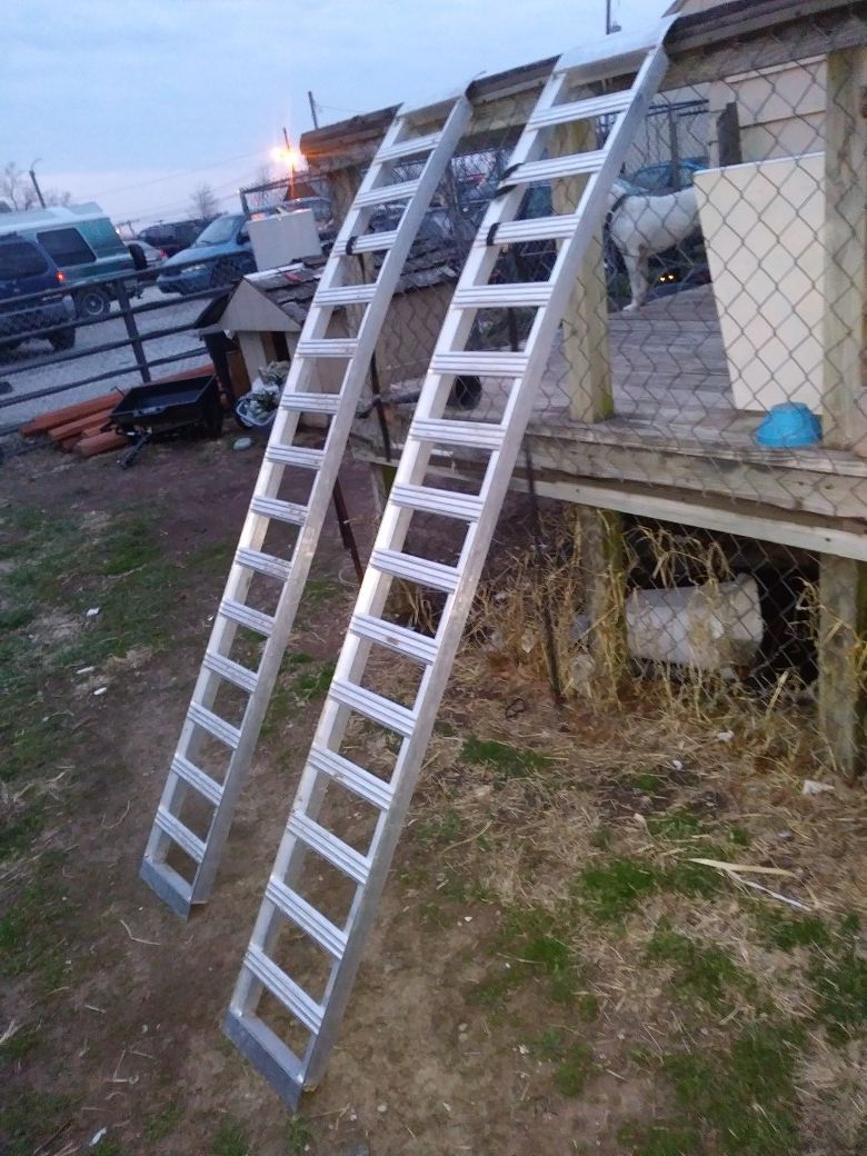 All aluminum truck ramps for atv or lawn mower