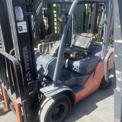 Toyota Forklift 
