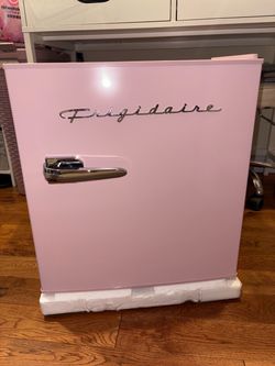 Frigidaire mini fridge new