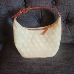 Dooney And Bourke 