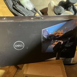 Dell Ultrasharp 27” Monitor 