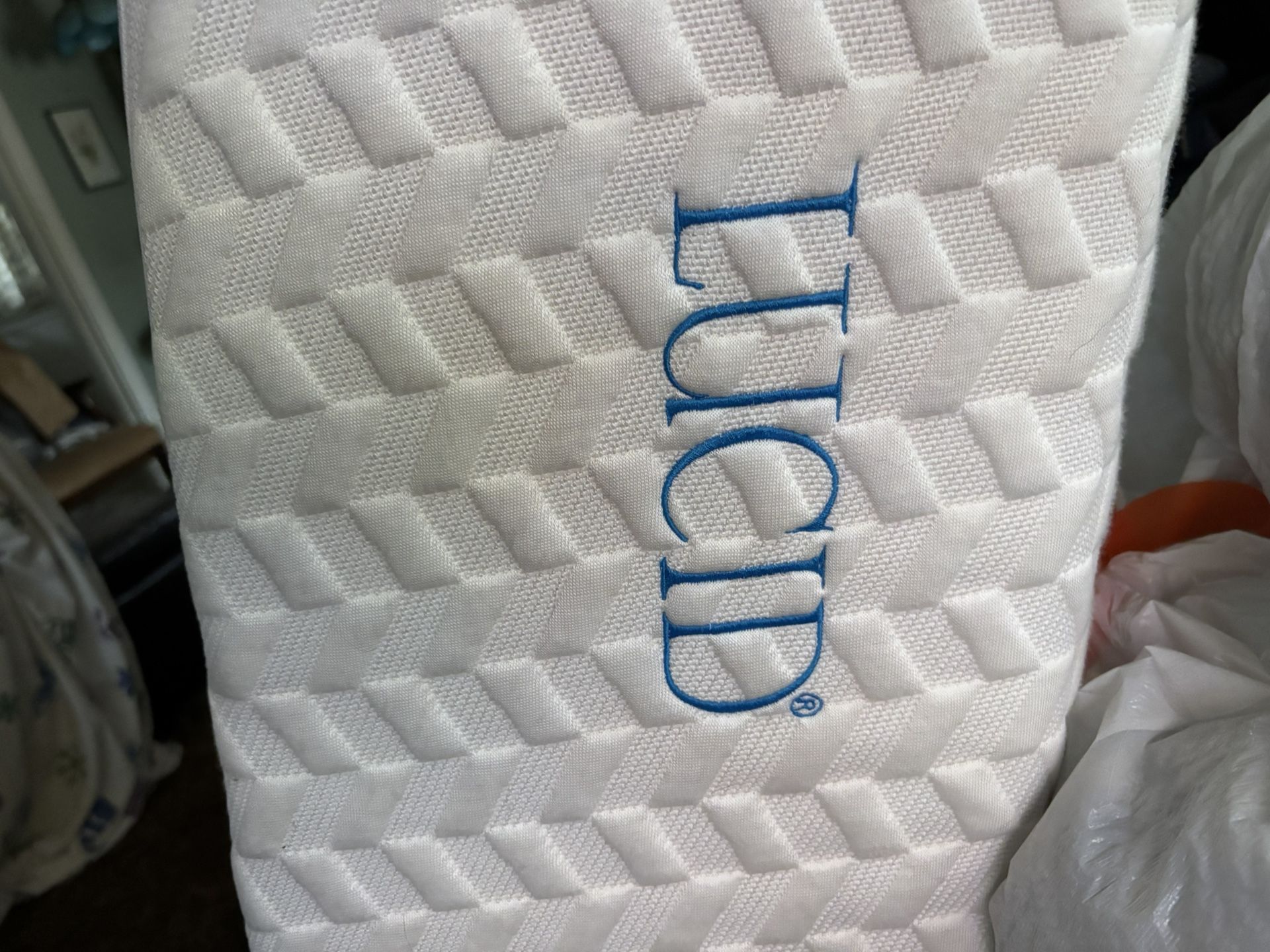 Queen Size Memory Foam Mattress