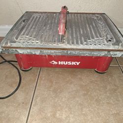 TILE SAW HUSKY THD750L