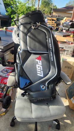 PGM brand golf cart bag in black leather,(se hable español)