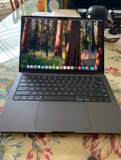 Apple MacBook Pro / M3 Pro