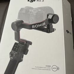 DJI RS3 PRO 3 Axis Gimbal