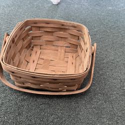 LONGABERGER Basket