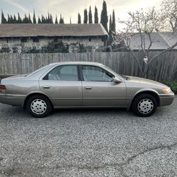 1999 Toyota Camry